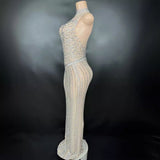 Sexy neck hanging fashionable temperament, slim fit, buttocks wrapped, sexy banquet party stage dress, full of diamonds