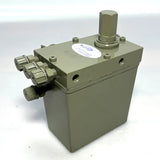 Best selg Heavy Truck Sinotruk Howo Spare Parts WG9822002/1 Cabin Tilting for Hydraulic Lift Pump