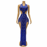 Female host long with neck hanging and waist revealing sexy spicy girl lenses, rhinestone patchwork pattern, slim fitting evening dress