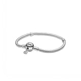 Thread hand painted love bracelet