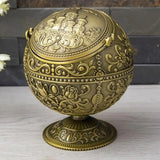 1pc Ashtray with Lid, Creative and Personalized Metal Spherical Globe Decoration, European Style Household Ashtray