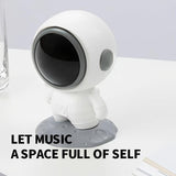 Spaceman Retro Wireless BT Speaker, Subwoofer, USB Connection, Compact And Exquisite, Set Decorative And Practical In One, Suitable For Living Room