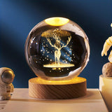1pc Christmas Crystal Ball, Decoration Props Sparkling 3D Sculpture, Perfect Christmas Gift, Night Light And Table Decoration For Bedroom And Home Decoration