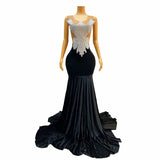 Fashionable, luxurious, elegant evening high-end banquet party dress, full diamond and super sparkling long dress