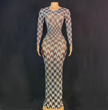 Sexy and tight fitting buttocks wrapped long dress, new fashion with a slim waist