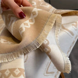 Fashion Warm Letter Print Cashmere Shawl Scarf 2023 New Women Thick Pashmina Blanket Winter Wraps Poncho Bufanda Tassel Echarpe