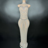 Sexy neck hanging fashionable temperament, slim fit, buttocks wrapped, sexy banquet party stage dress, full of diamonds