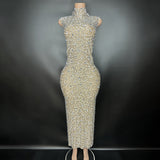 Dress in Chinese qipao style with a waistband slim fit, sleeveless and super sparkling full diamond dress