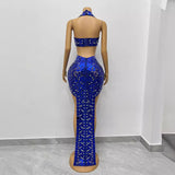 Female host long with neck hanging and waist revealing sexy spicy girl lenses, rhinestone patchwork pattern, slim fitting evening dress