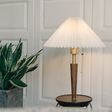Nordic Brief Dinning Room Chandelier Lighting Modern Designer Office  Chandelier Light Vintage Spot Hanging Lights /LED Lamp