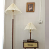 Nordic Brief Dinning Room Chandelier Lighting Modern Designer Office  Chandelier Light Vintage Spot Hanging Lights /LED Lamp