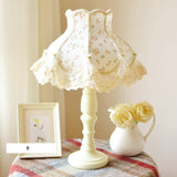 Girls Bedroom Table Lamp Princess Lace Lampshade Tassel Wood Desk Lighting Bedside Lamp E27 Book Reading Fabric Table Lamp  D92